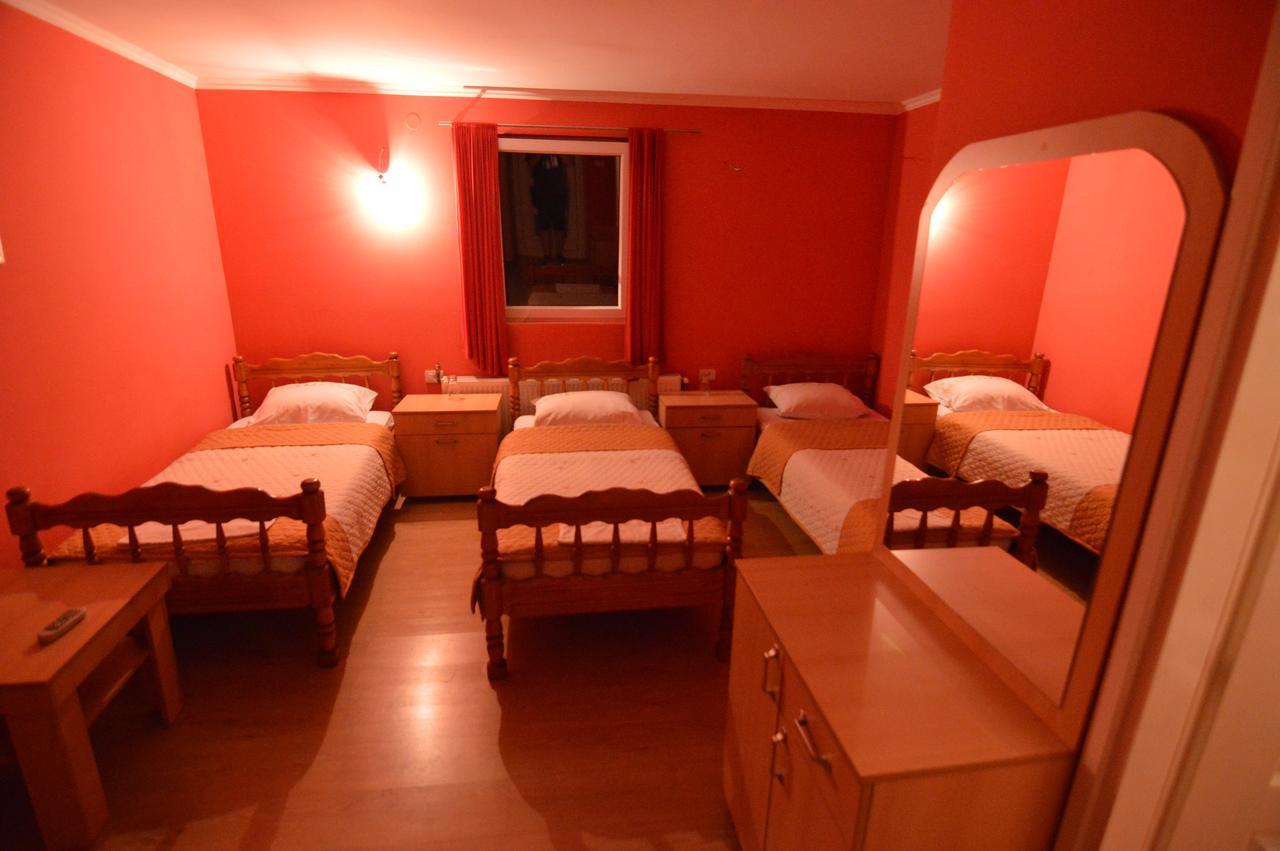 Hotel 24 Jul Pljevlja Extérieur photo
