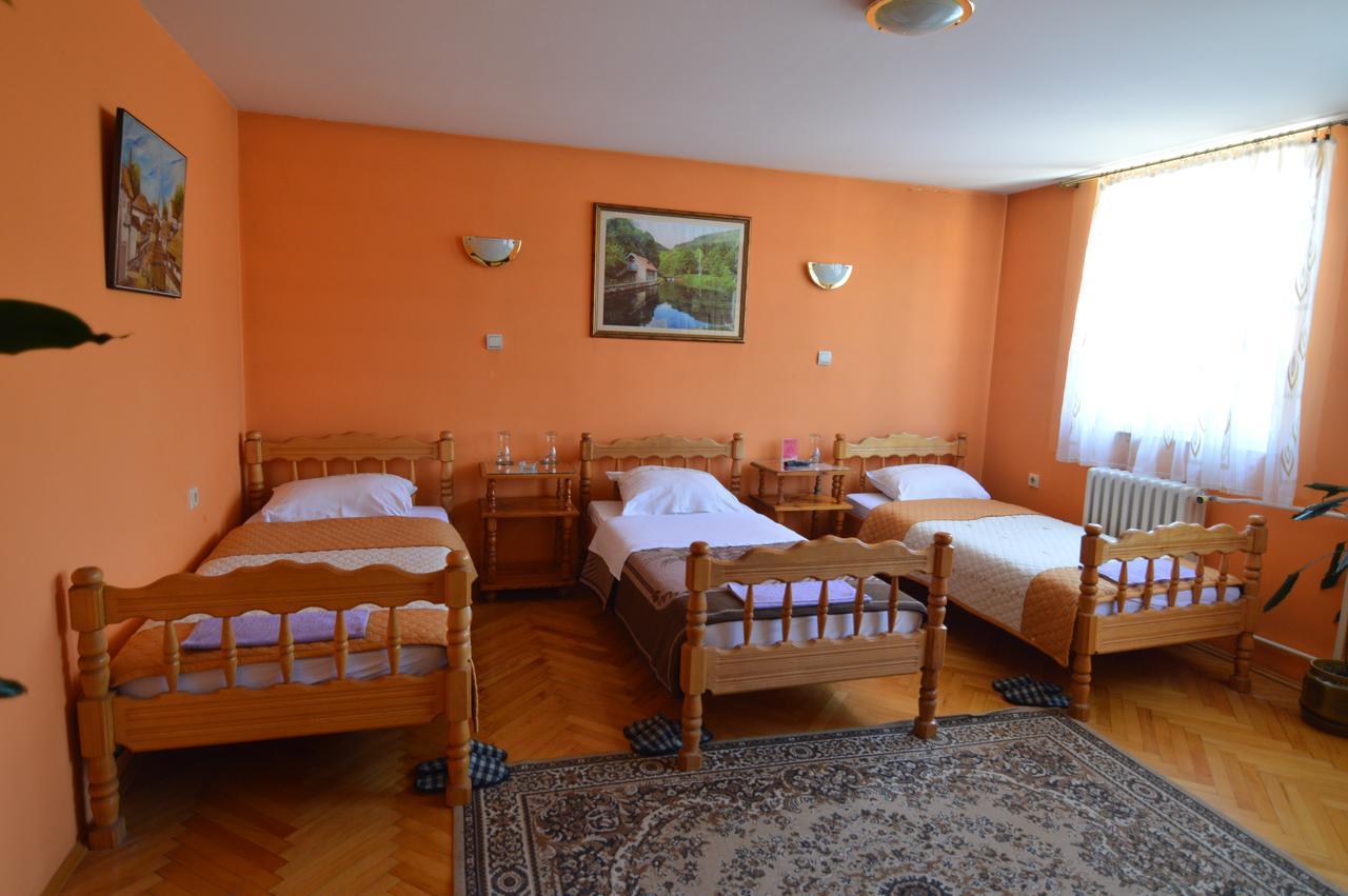 Hotel 24 Jul Pljevlja Extérieur photo