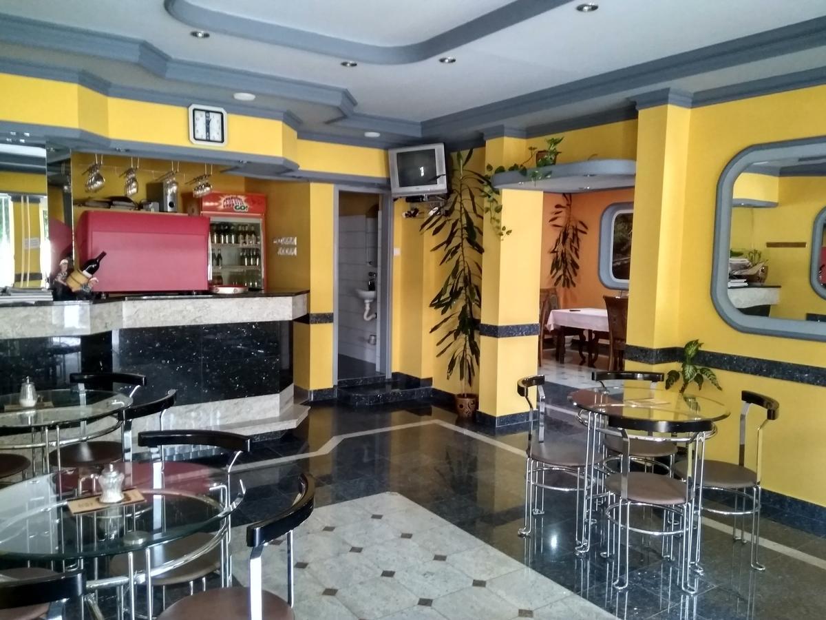 Hotel 24 Jul Pljevlja Extérieur photo